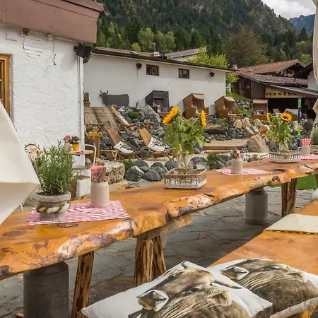 Zur Gluecklichen Kuh * Oberstdorf