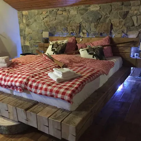 Zur Glücklichen Kuh Gasthof *